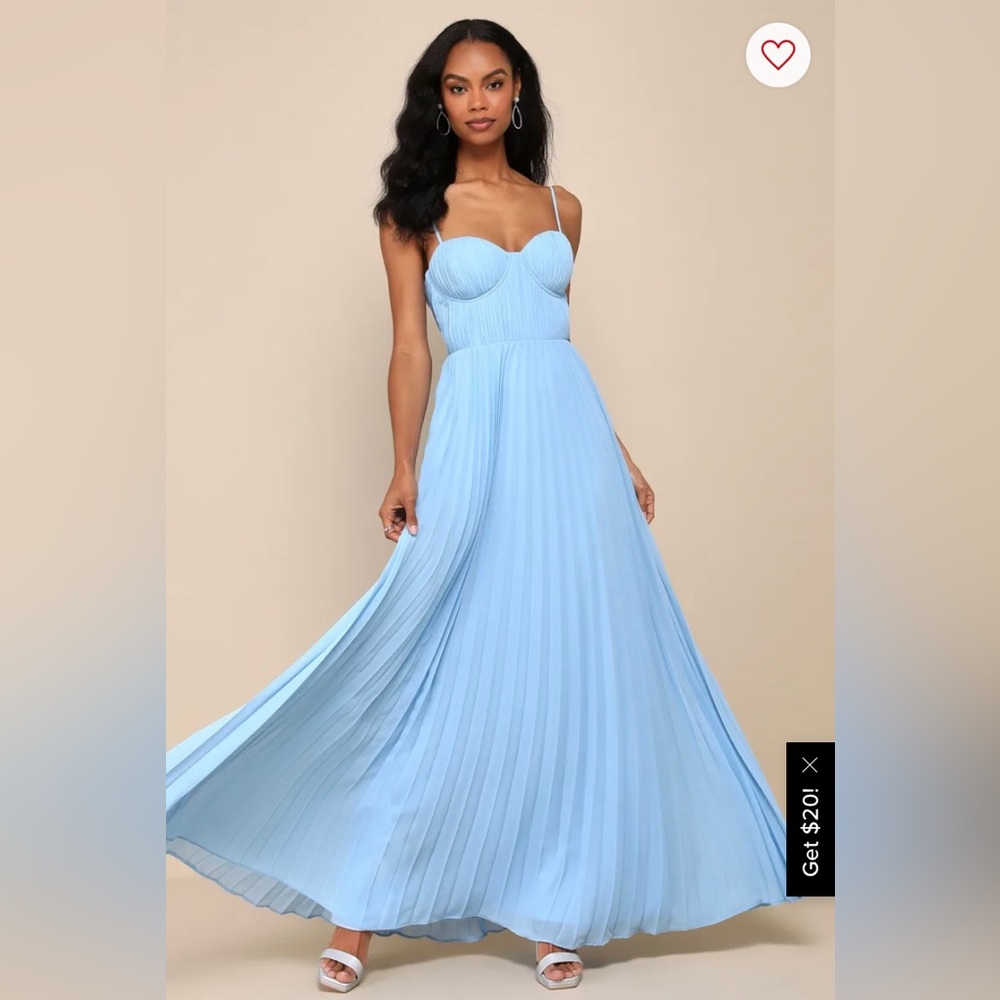 Elegant blue pleated maxi dress